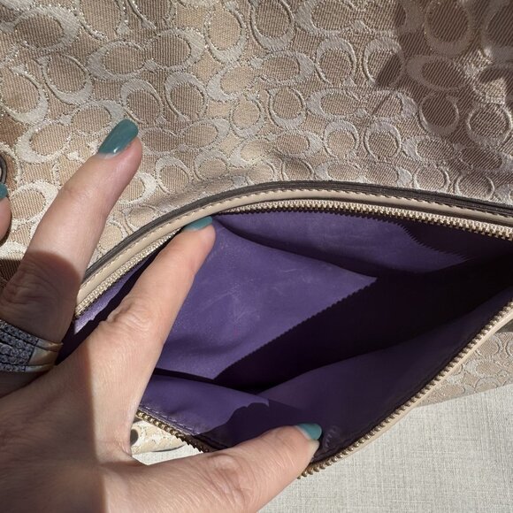 Coach Signature Beige Canvas & Leather Tote‎ Bag With Purple Lining - Picture 9 of 16